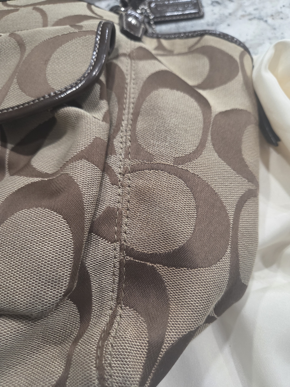 Coach Signature Canvas Tan Shoulder Bag - Picture 6 of 7